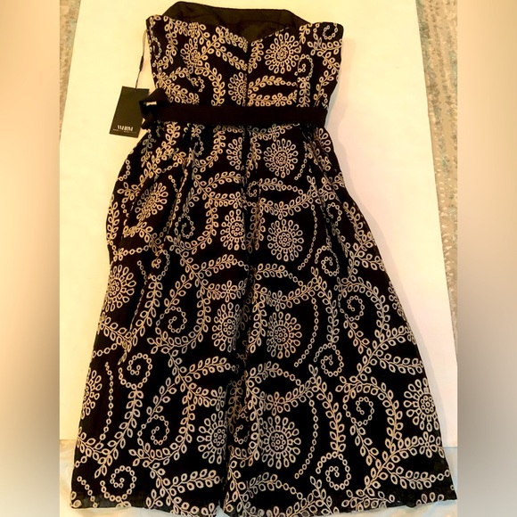 White House Black Market Black & Nude Strapless Embroidered MIDI Dress 10 NWT - Picture 9 of 11